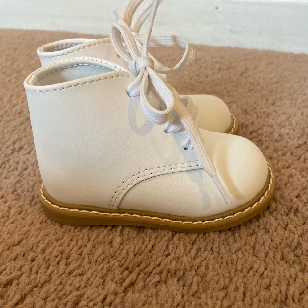 Leather baby walking shoes